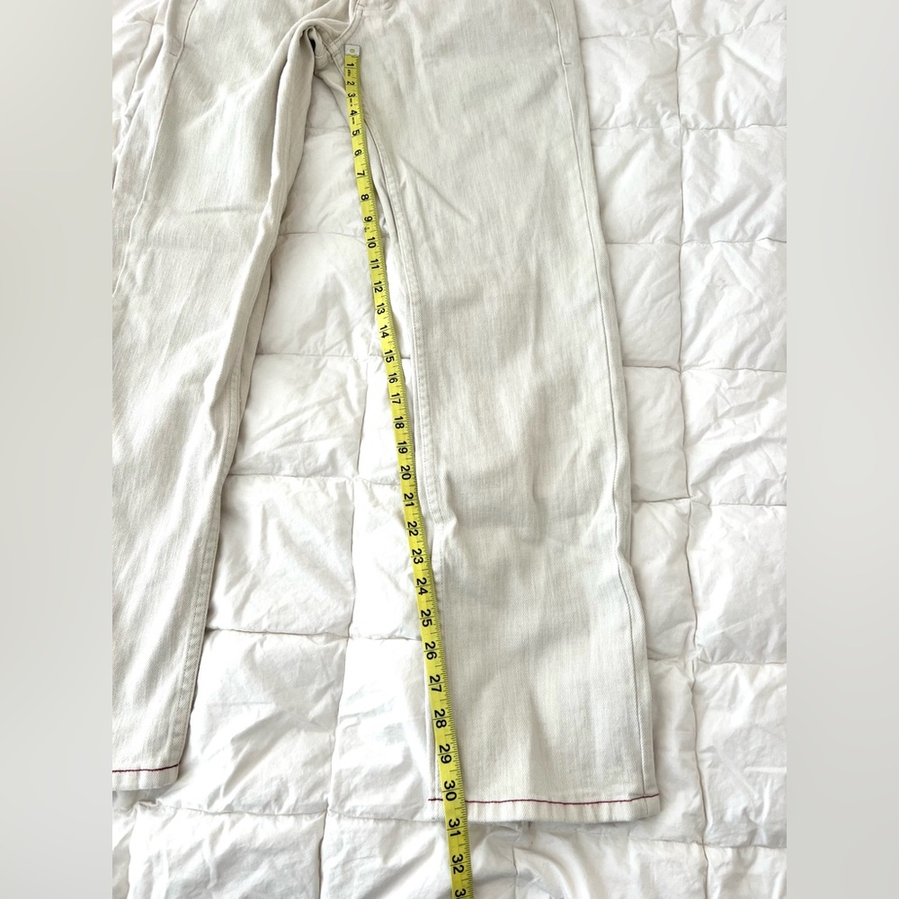 Tommy Bahama Vintage Slim Cream Colored Jeans 30x31.5 - Picture 9 of 9